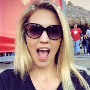 Meet your Posher, Amy